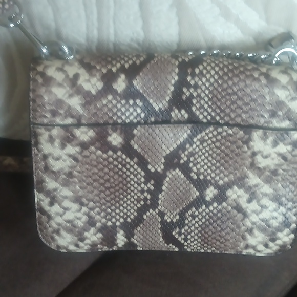 Michael Kors Leather Bag With Chain Strap - Picture 4 of 4